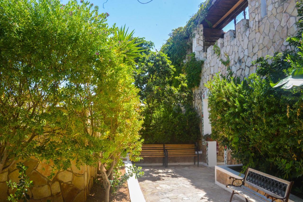 Residence Il Castello Lampedusa Exterior photo